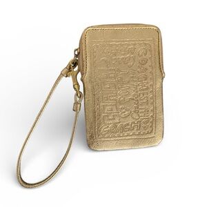 COACH Poppy Embossed Leather Wristlet